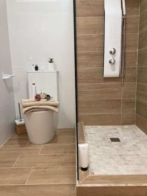Coqueto Apartamento De Playa Con Piscina Y Terraza Valencia Exterior foto
